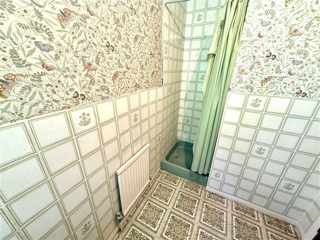 En Suite Shower Room