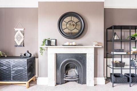 First Floor Flat, 15 Whatley Road, Bristol, BS8 2PS