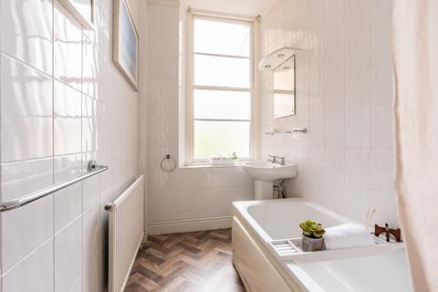 First Floor Flat, 15 Whatley Road, Bristol, BS8 2PS