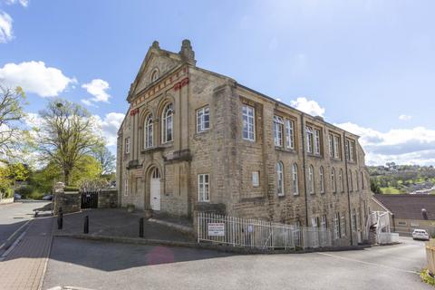 undefined, (PRIVATE GARDEN)  Castle Court, Castle Street, Stroud