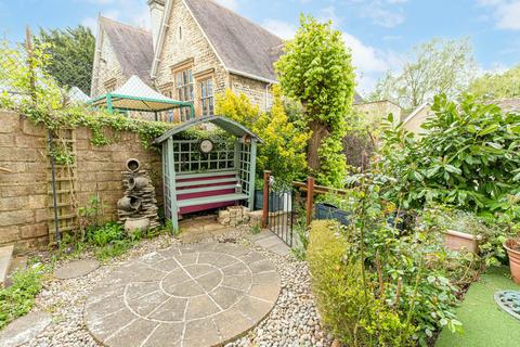 undefined, (PRIVATE GARDEN)  Castle Court, Castle Street, Stroud