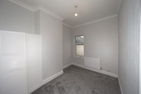 1 bedroom flat to rent, Market Street, Hednesford, Cannock, WS12 1AG