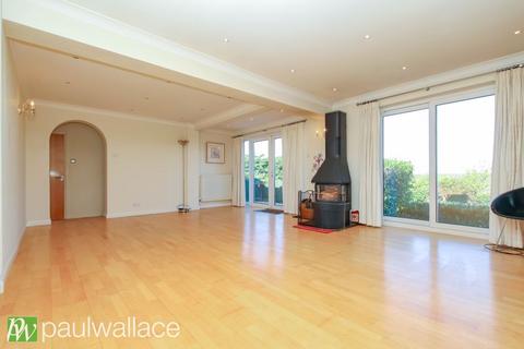 8 Banes Down, Nazeing, Waltham Abbey, EN9 2NU