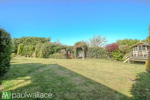 8 Banes Down, Nazeing, Waltham Abbey, EN9 2NU