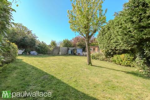8 Banes Down, Nazeing, Waltham Abbey, EN9 2NU