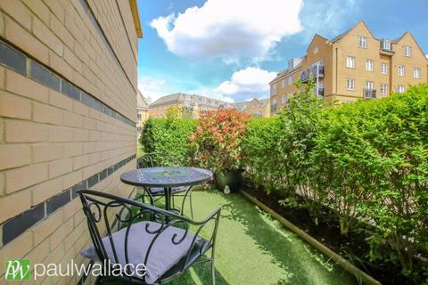 35, Hillside Court Constables Way, Hertford, SG13 7TY