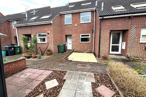 4 bedroom terraced house to rent, Loughborough LE11