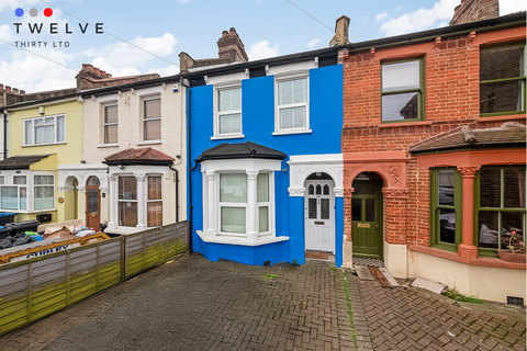 3 bedroom terraced house for sale, Penrith Road, Thornton Heath, CR7