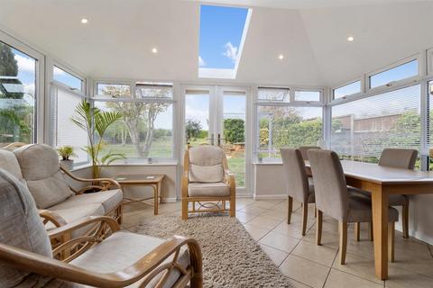 3 bedroom bungalow for sale, 56 The Beeches, Upton Upon Severn, Worcestershire, WR8