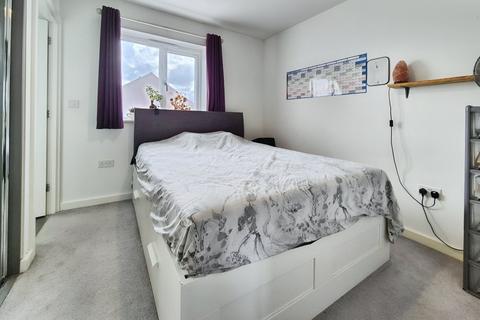 3 bedroom semi-detached house for sale, Wheatear Road, Bristol BS49