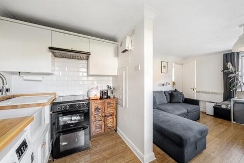 undefined, Silbury Avenue, Mitcham CR4