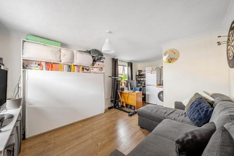 undefined, Silbury Avenue, Mitcham CR4