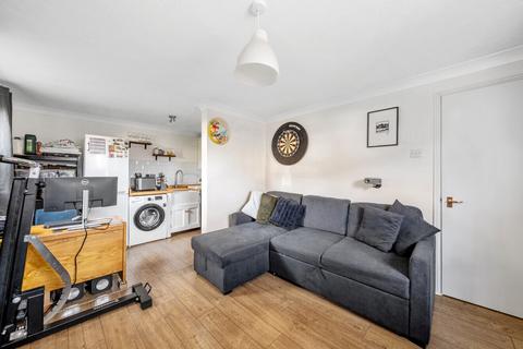 undefined, Silbury Avenue, Mitcham CR4