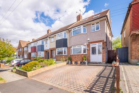 Lynmouth Avenue, Morden SM4