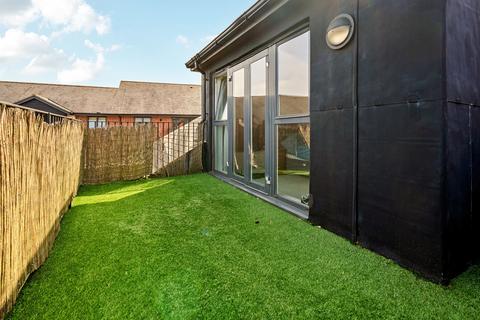 3 bedroom duplex for sale, Tanners Wharf, Hertfordshire CM23