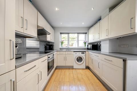 11 Ash Green, Great Chesterford, Saffron Walden, CB10 1QR