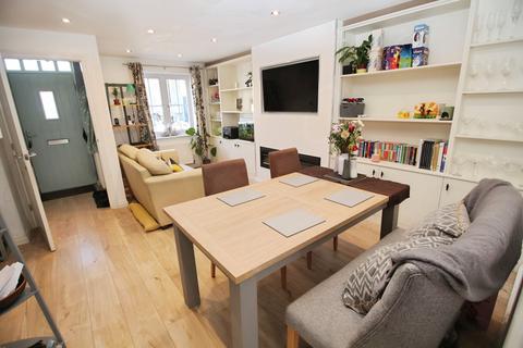 19 Broadacres, Bailiff Bridge, Brighouse, HD6 4DB