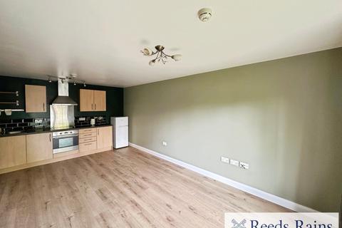 2 bedroom apartment to rent, Camp Street, Salford M7