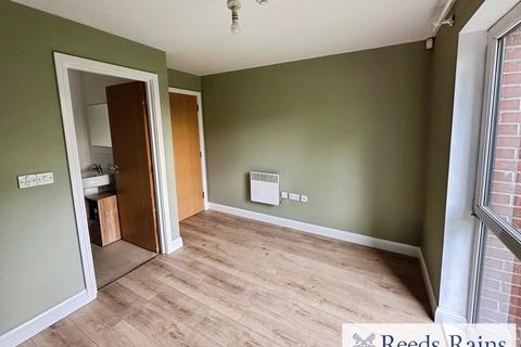 2 bedroom apartment to rent, Camp Street, Salford M7