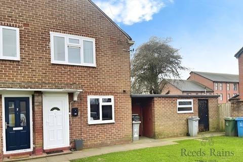 2 bedroom apartment for sale, Gatley Road, Greater Manchester M33