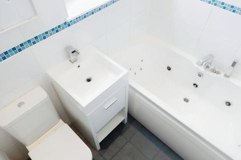 125 Weeland Road, Sharlston Common, Wakefield, WF4 1DA