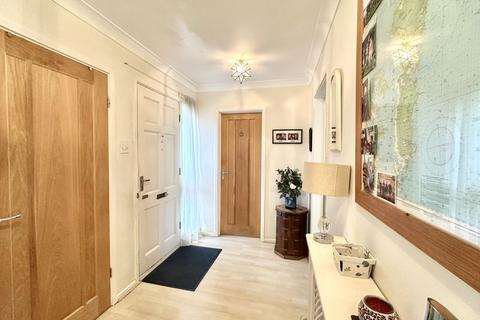3 Ottways Lane, Ashtead, KT21 2PF