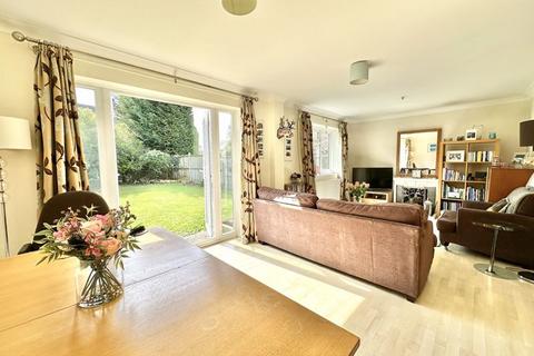 3 Ottways Lane, Ashtead, KT21 2PF