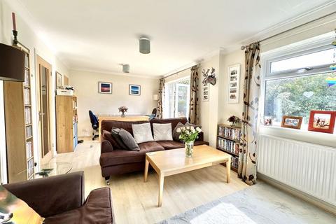 3 Ottways Lane, Ashtead, KT21 2PF