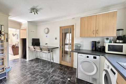 3 Ottways Lane, Ashtead, KT21 2PF
