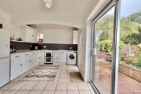 46 Holmesfield Road, Birmingham, B42 2DJ