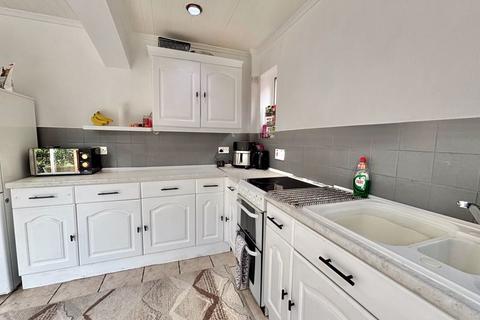 46 Holmesfield Road, Birmingham, B42 2DJ