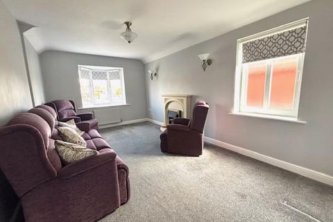 1 bedroom apartment for sale, Sundial Court, Queslett Road, Great Barr, Birmingham B43 6DP