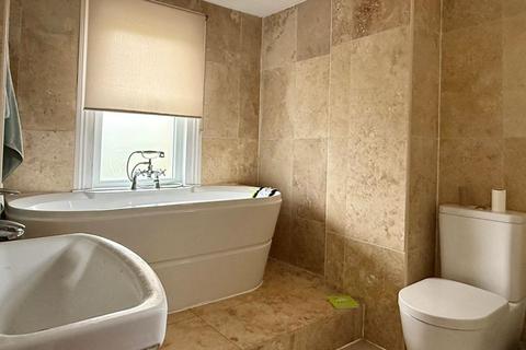 8 bedroom semi-detached house for sale, Cromwell Road|St. Andrews
