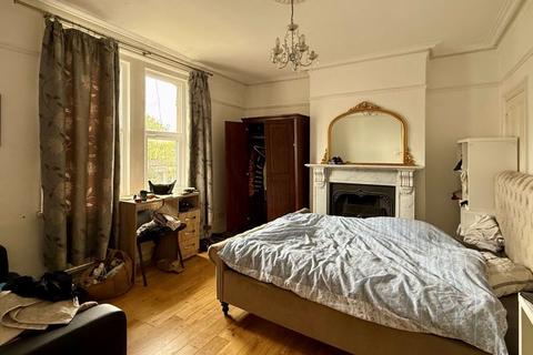 8 bedroom semi-detached house for sale, Cromwell Road|St. Andrews
