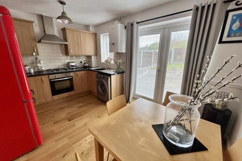 11 Campbell Close, Penrhyn Bay, Llandudno, LL30 3FD