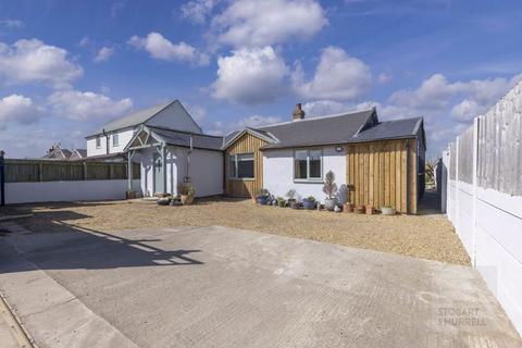 4 bedroom detached bungalow for sale, Helena Road, Norwich NR12