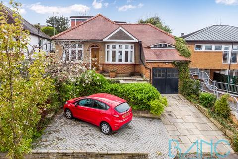 4 bedroom detached house for sale, King James Avenue, Cuffley EN6