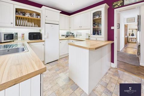 undefined, Two Bedroom Detached Bungalow Great Bookham