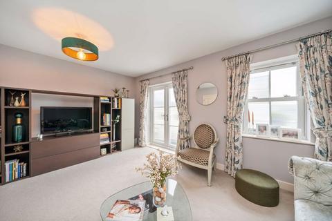 78 Westmount Close, Worcester Park, KT4 8FL