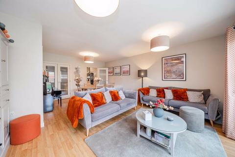 78 Westmount Close, Worcester Park, KT4 8FL
