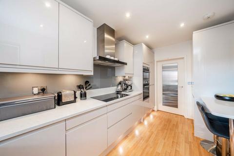 78 Westmount Close, Worcester Park, KT4 8FL