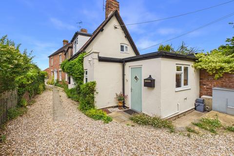 2 bedroom cottage for sale, Pershore Road, Little Comberton, WR10