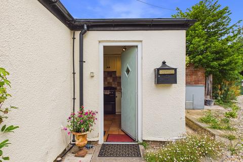 2 bedroom cottage for sale, Pershore Road, Little Comberton, WR10