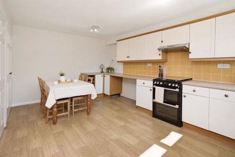 3 bedroom end of terrace house for sale, Youldons Close, Totnes TQ9