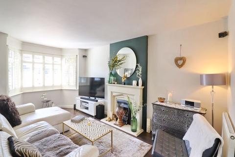 52 Birchfield Drive, Worsley, Manchester, M28 1ND