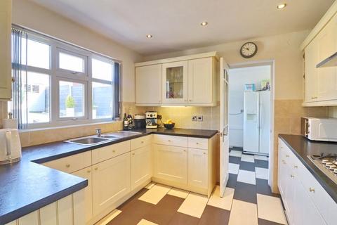 52 Birchfield Drive, Worsley, Manchester, M28 1ND