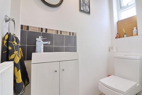 52 Birchfield Drive, Worsley, Manchester, M28 1ND