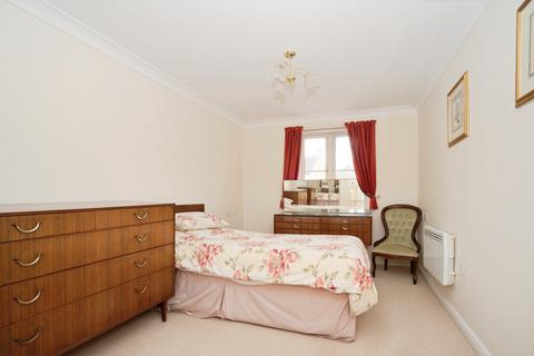 1 bedroom apartment for sale, Otters Court, Witney OX28