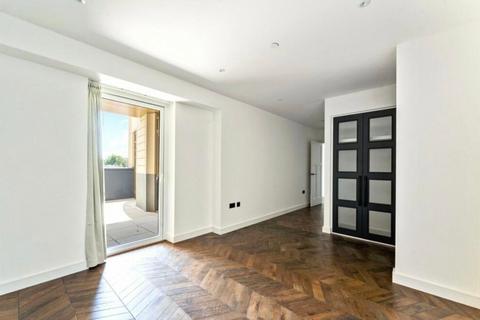 2 bedroom flat to rent, Royal exchange 4