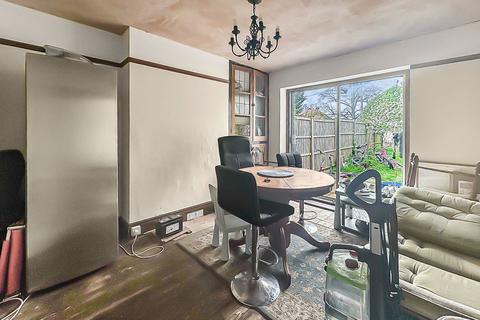 44 Riversley Road, Gloucester, GL2 0QT